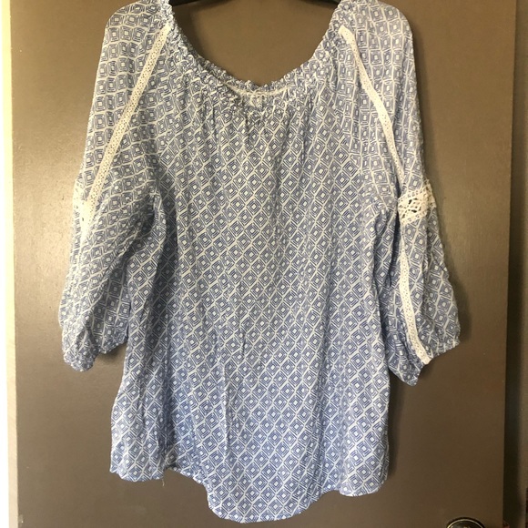 I.N. Studio 3/4 Sleeve Plus Size Blouse - Picture 2 of 4